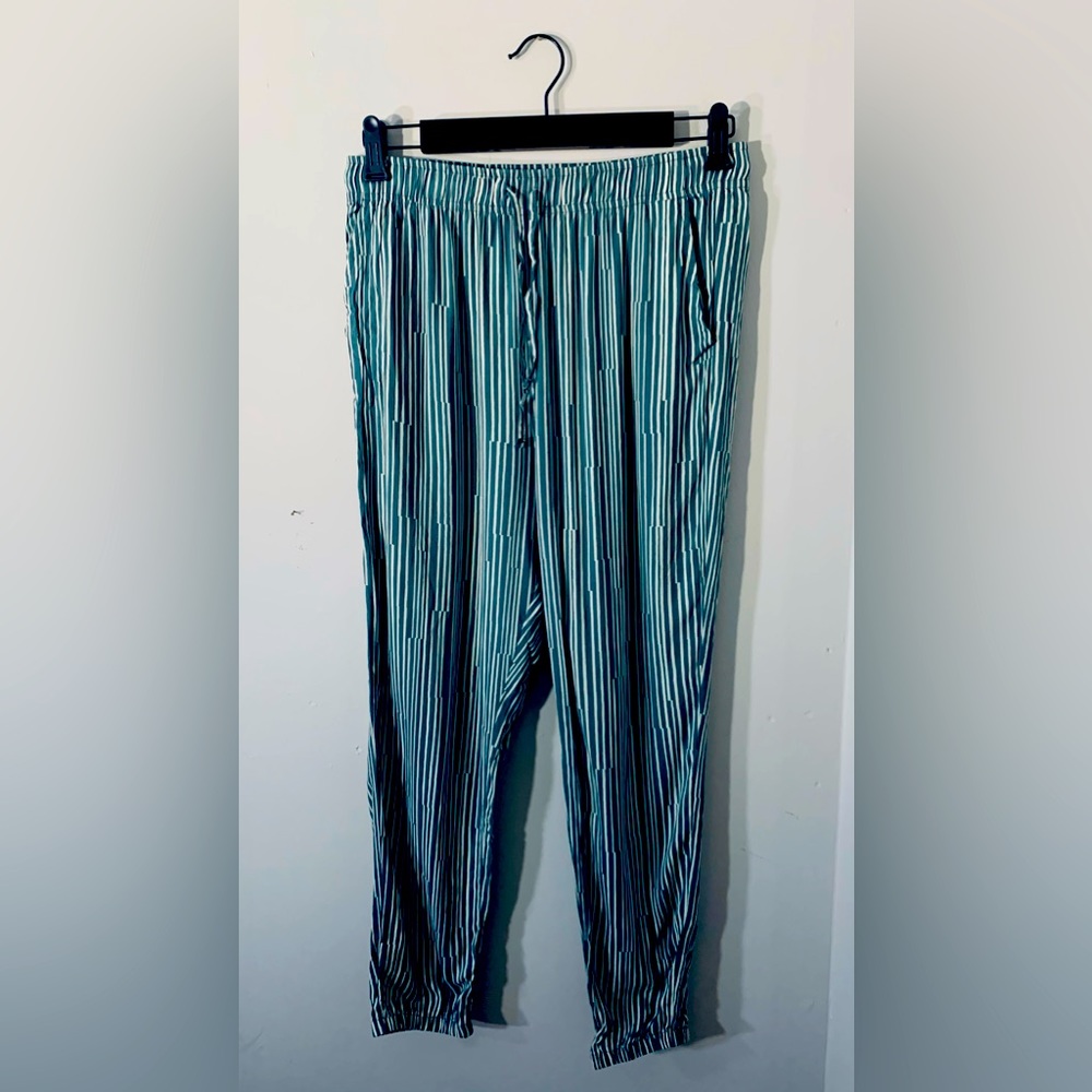 Uniqlo | Blue & White Striped Lightweight Pants {Worn Once}